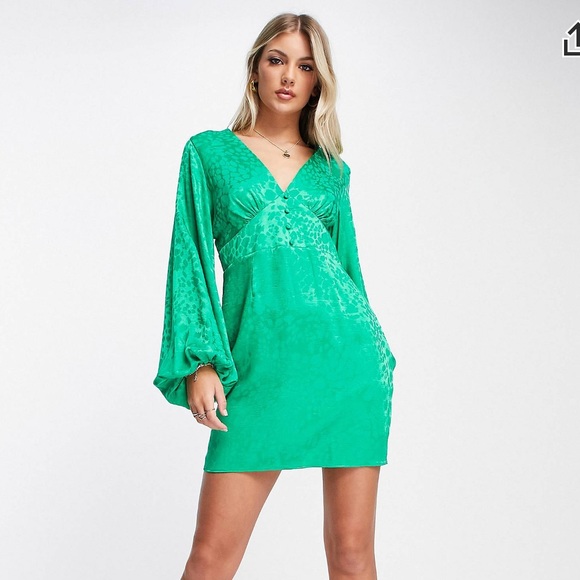 ASOS Dresses & Skirts - Gorgeous Green Dress from ASOS size 14